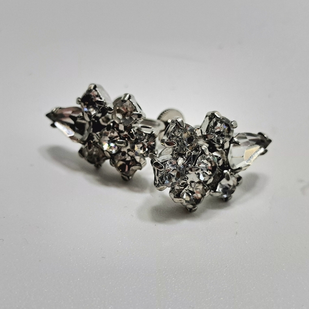Vintage Crystal Rhinestone Screw Back Earrings - Picture 6 of 6